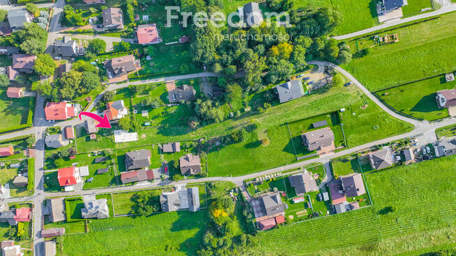 Działka budowlana z fundamentem – Łękawica