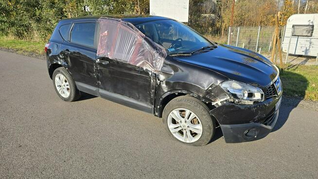 Nissan Qashqai Uszkodzony Bok Jeżdżący