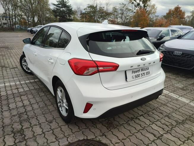 Ford Focus Salon Polska fv23