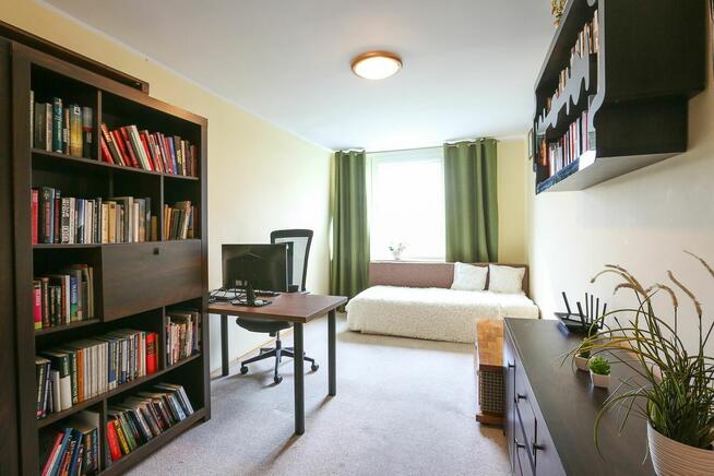 Dwupoziomowe bez skosów.Pow.86,5m2 ul.Klaudyny.