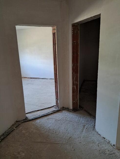 Nowy dom w zaciszu lasu