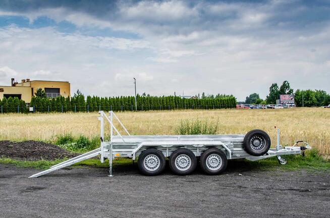 Przyczepa koparkowa do walca agregatu 3 osiowa 3500kg najazd