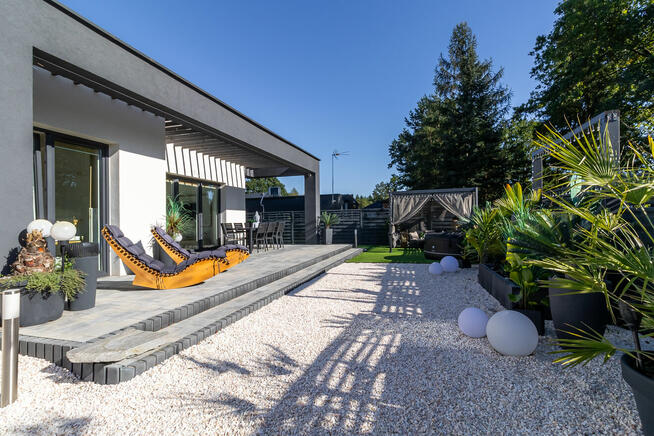 Nietuzinkowy komfort i styl-dom blisko Warszawy-Kuligów