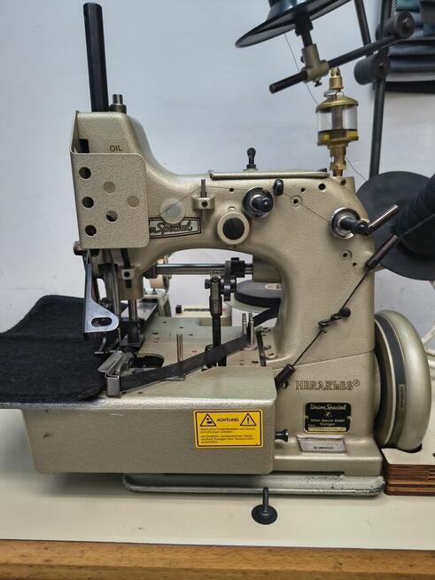 Owerlok Union Special Herakles 81200AF dywaniki samochodowe,