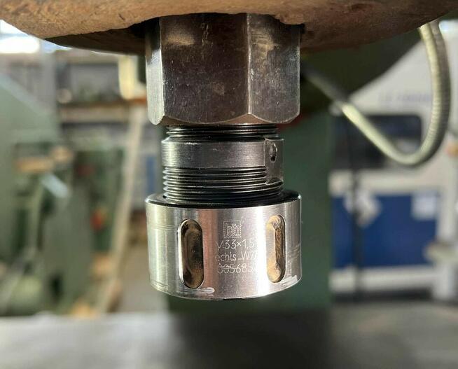 SCM - frezarka gornowrzecionowa