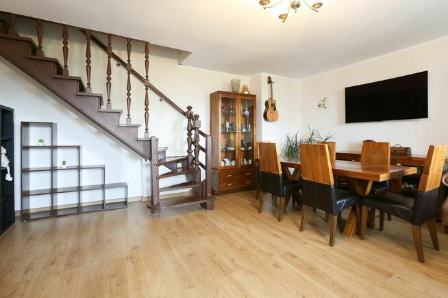 Dwupoziomowe bez skosów.Pow.86,5m2 ul.Klaudyny.