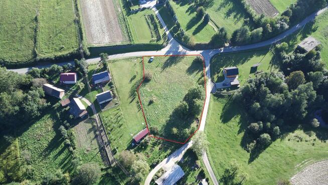 Widokowa działka budowlana – Dąbrówka Szczepanowska