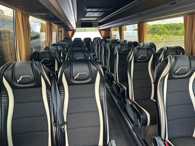 Przewozy pracownicze , przewóz osób, wynajem autobusów