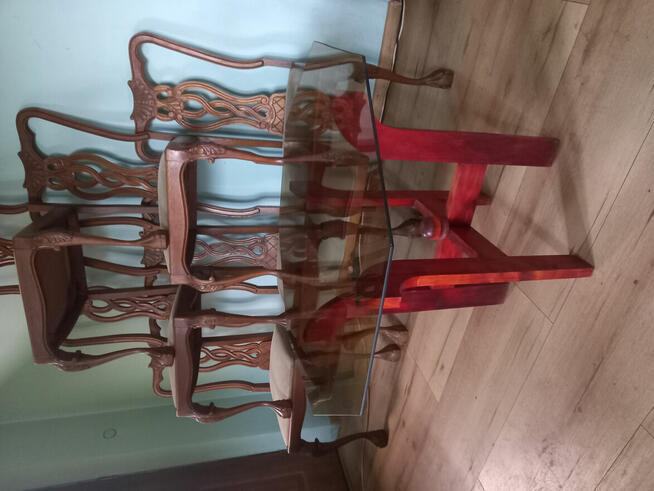 Krzesła dębowe rzeźbione stylowe że