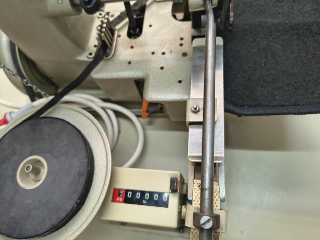 Owerlok Union Special Herakles 81200AF dywaniki samochodowe,