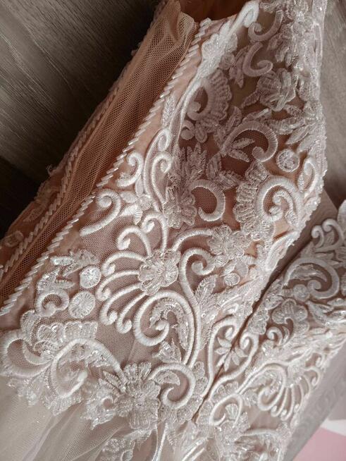 Suknia ślubna r. 36-38