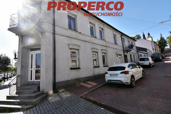 Dom Małogoszcz, Plac Kościuszki