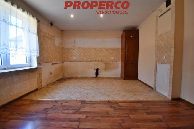 Dom Skorzeszyce gm. Górno