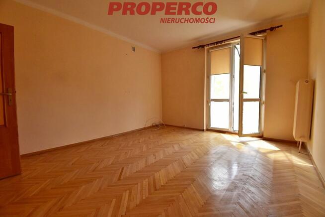 Mieszkanie Starachowice Majówka, Oświatowa