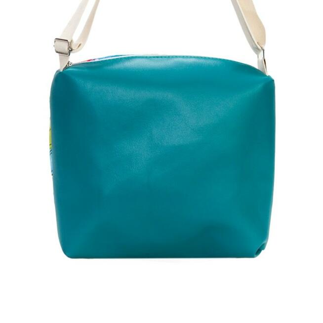 Torebka Na Ramię z Motywem Piór i Turkusową Ekoskórą – Handmade