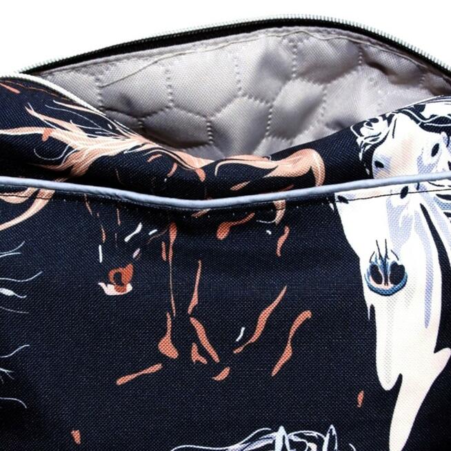 Torebka Na Ramię z Motywem Koni i Brązową Ekoskórą – Handmade