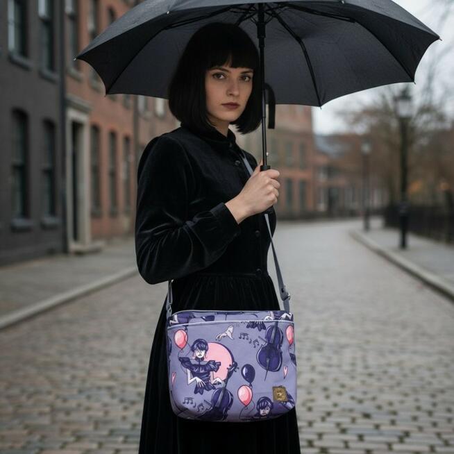 Torebka Na Ramię z Motywem Dziewczyny z Wiolonczelą i Granatową Ekoskórą – Handmade