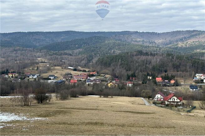 Działka budowlana 30 arów blisko terenów leśnych