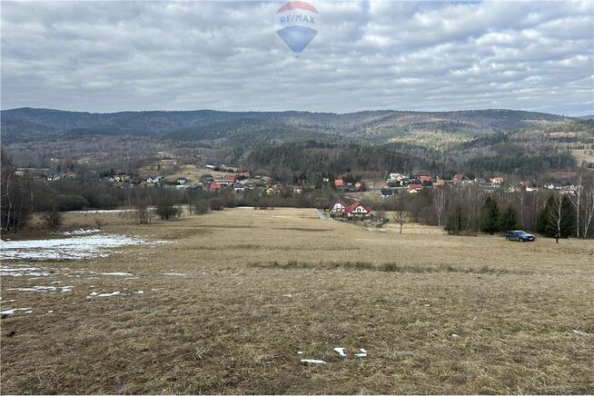 Działka budowlana 30 arów blisko terenów leśnych