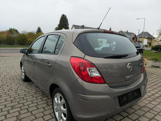 Opel Corsa 1.4 benzyna/bezwypadkowy/serwisowany/cena z opłatami