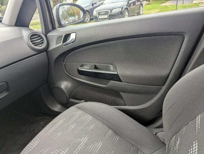 Opel Corsa 1.4 benzyna/bezwypadkowy/serwisowany/cena z opłatami