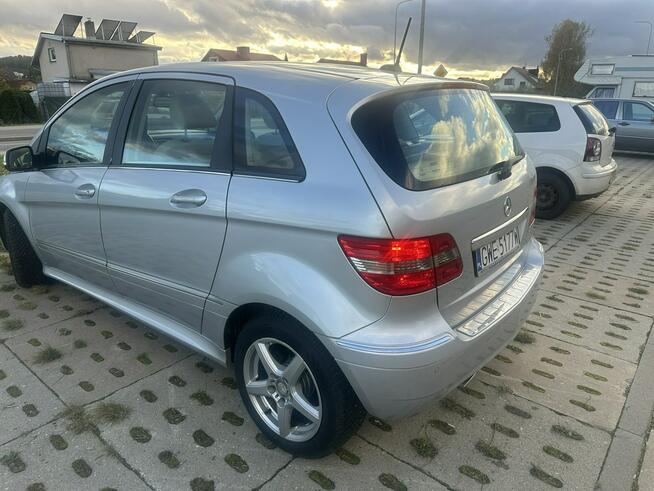 Mercedes B 200 Niski przebieg, automat, parktronik p/t, podgrzewane fotele, isofix