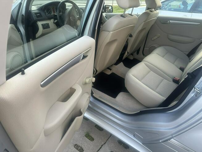 Mercedes B 200 Niski przebieg, automat, parktronik p/t, podgrzewane fotele, isofix