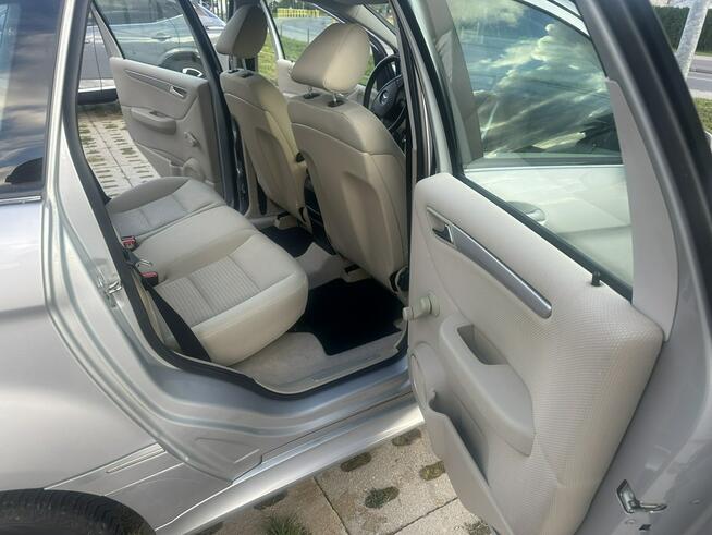 Mercedes B 200 Niski przebieg, automat, parktronik p/t, podgrzewane fotele, isofix
