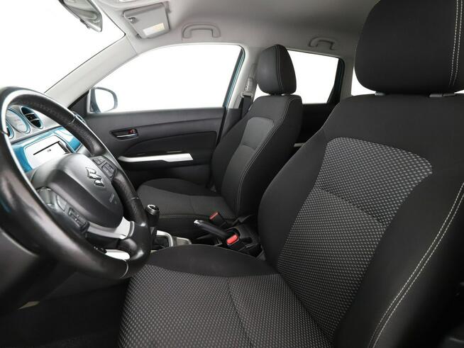 Suzuki Vitara navi kamera tempomat klima-auto