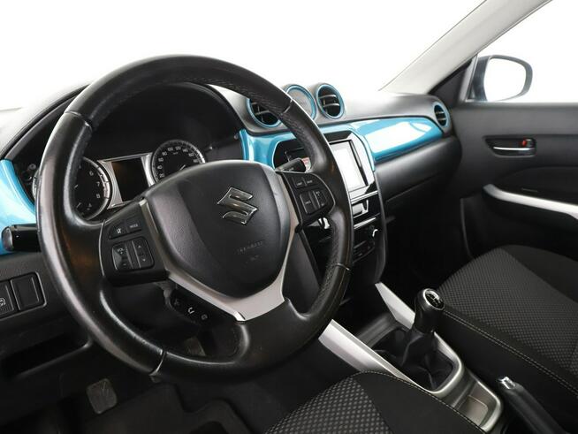 Suzuki Vitara navi kamera tempomat klima-auto