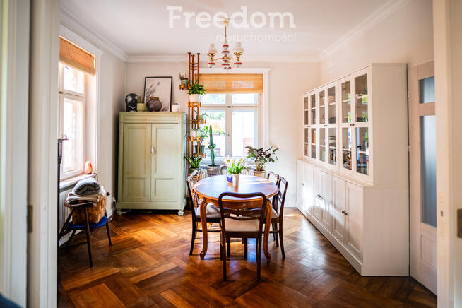 Połowa kamienicy po remoncie | Mazury Giżycko