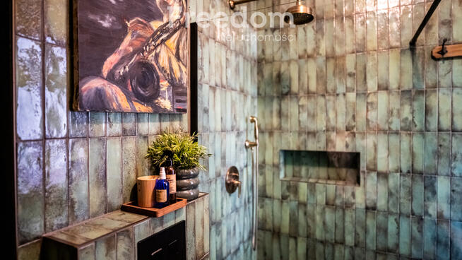 Połowa kamienicy po remoncie | Mazury Giżycko