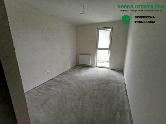 Nowe mieszkanie z balkonem i 2 miejscami