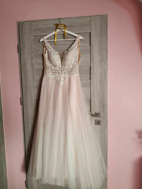 Suknia ślubna r. 36-38