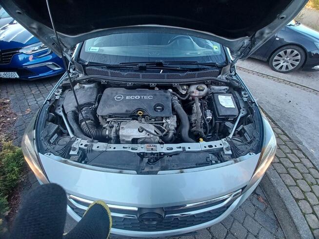 Opel Astra K Sport Taurer