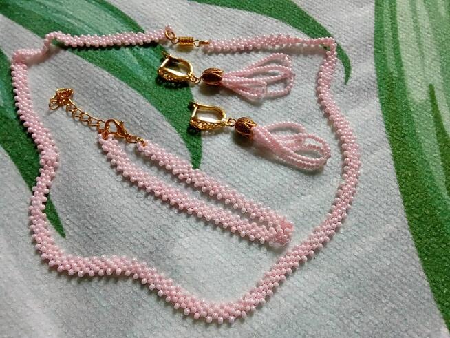 Komplet biżuterii z koralików