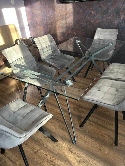 Stół szklany w bardzo dobrym stanie