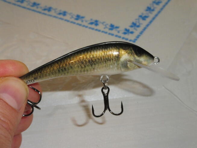 Wobler Bonito Tęczak 7cm 4g