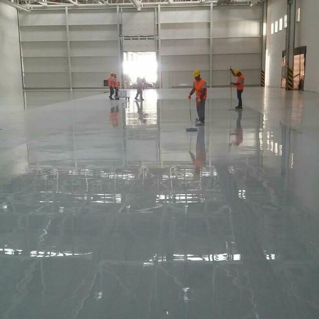 Naprawa zniszczonych wylewek i posadzek betonowych–solidnie