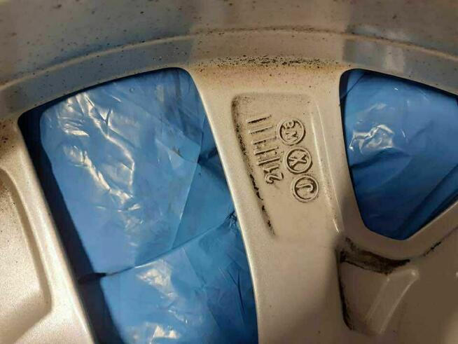 Koła zimowe Pirelli Sottozero 3 205/50 R17 z alufelgami