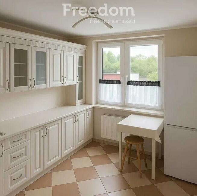 Przytulne „M” z dużą działką obok bloku !