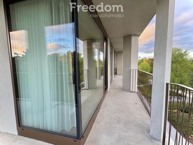 3 pok. piętro 4, duży narożny widokowy taras.