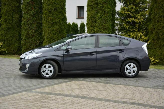 Toyota Prius 154 przebieg I-właściciel Klimatronic Head Up Keyless go z Niemiec