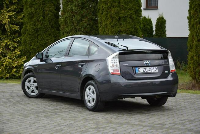 Toyota Prius 154 przebieg I-właściciel Klimatronic Head Up Keyless go z Niemiec