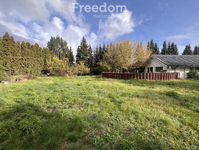 Działka z garażem i potencjałem na wymarzony dom