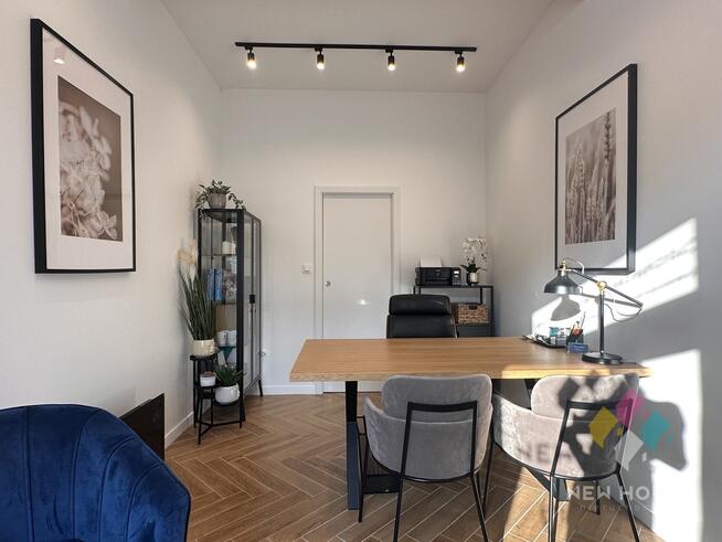 Centrum, po remoncie, parter, witryna