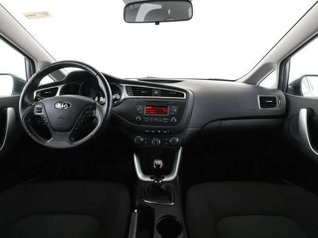 Kia Cee'd Klimatyzacja Podgrzewane fotele Czujniki parkowania El.szyby Bluetooth
