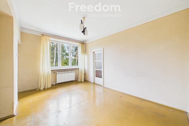 Dom z dwoma mieszkaniami