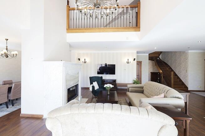 Ekskluzywna rezydencja z basenem do wynajęcia