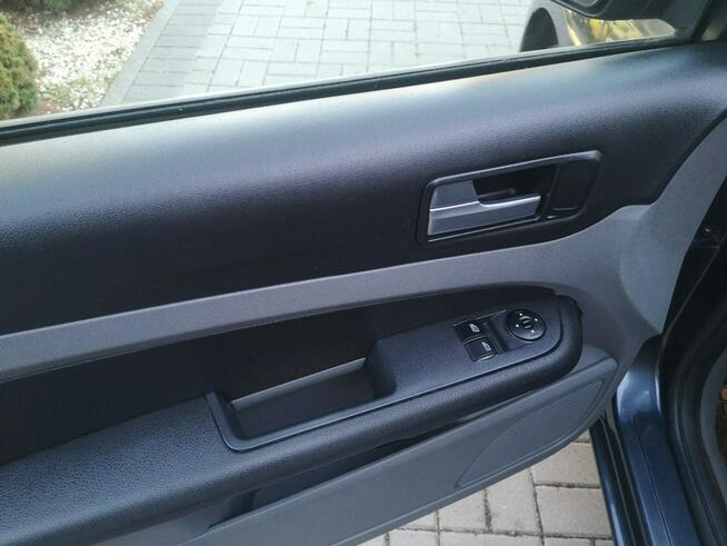 Ford Focus 1,8 16v 125KM Klimatyzacja Elektryka Sensory Halogeny Gwarancja